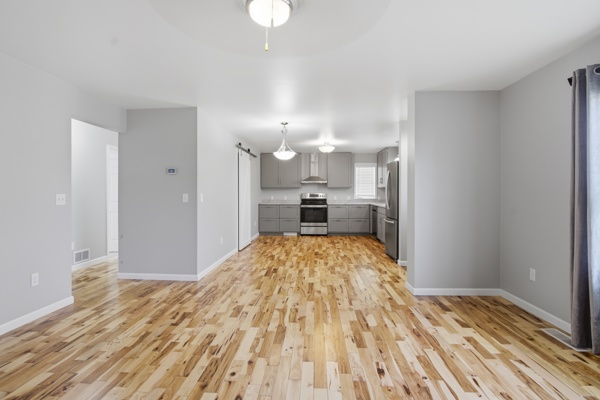 232 N Cherry St, 3 Bedrooms Bedrooms, 5 Rooms Rooms,2 BathroomsBathrooms,Residential,For Sale,N Cherry St,114896