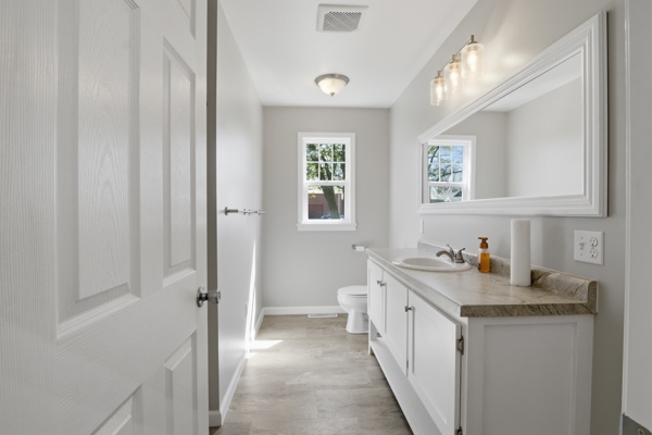 232 N Cherry St, 3 Bedrooms Bedrooms, 5 Rooms Rooms,2 BathroomsBathrooms,Residential,For Sale,N Cherry St,114896