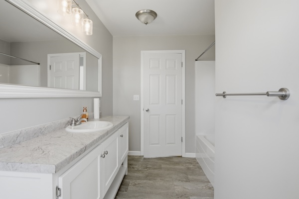 232 N Cherry St, 3 Bedrooms Bedrooms, 5 Rooms Rooms,2 BathroomsBathrooms,Residential,For Sale,N Cherry St,114896