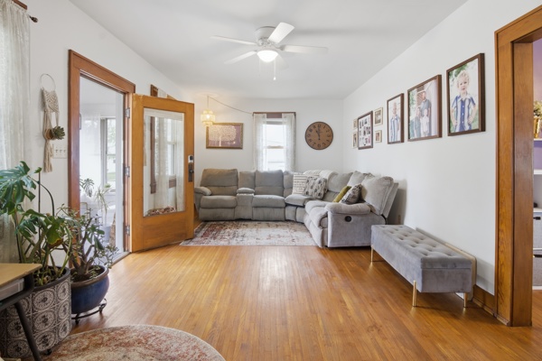 613 Woodland Ave, 2 Bedrooms Bedrooms, 5 Rooms Rooms,1 BathroomBathrooms,Residential,For Sale,Woodland Ave,114898