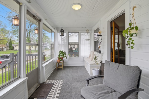 613 Woodland Ave, 2 Bedrooms Bedrooms, 5 Rooms Rooms,1 BathroomBathrooms,Residential,For Sale,Woodland Ave,114898