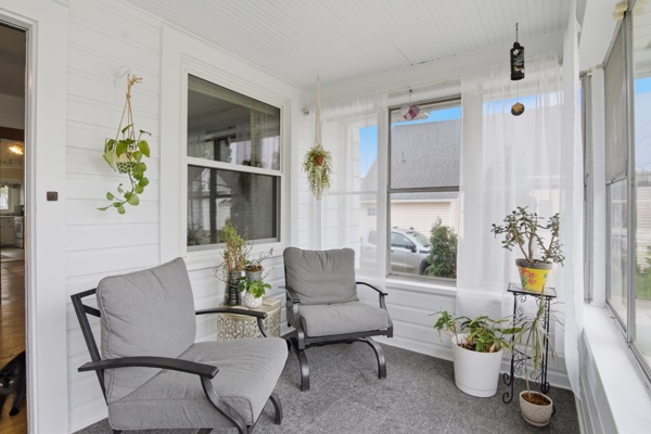 613 Woodland Ave, 2 Bedrooms Bedrooms, 5 Rooms Rooms,1 BathroomBathrooms,Residential,For Sale,Woodland Ave,114898