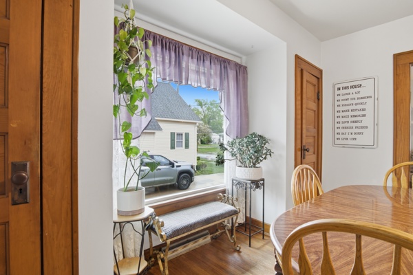 613 Woodland Ave, 2 Bedrooms Bedrooms, 5 Rooms Rooms,1 BathroomBathrooms,Residential,For Sale,Woodland Ave,114898