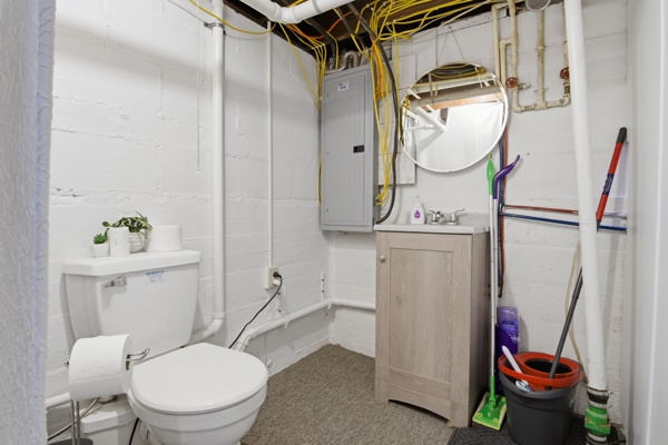 613 Woodland Ave, 2 Bedrooms Bedrooms, 5 Rooms Rooms,1 BathroomBathrooms,Residential,For Sale,Woodland Ave,114898