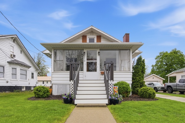 613 Woodland Ave, 2 Bedrooms Bedrooms, 5 Rooms Rooms,1 BathroomBathrooms,Residential,For Sale,Woodland Ave,114898