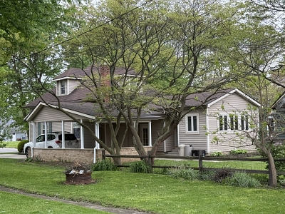 3 Bedrooms Bedrooms, 7 Rooms Rooms,1 BathroomBathrooms,Residential,For Sale,114899