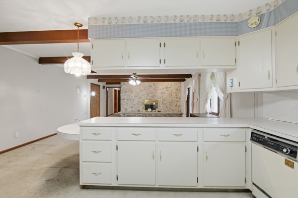 203 Wassenberg St, 3 Bedrooms Bedrooms, 10 Rooms Rooms,2 BathroomsBathrooms,Residential,For Sale,Wassenberg St,114900