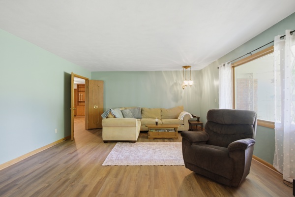 2800 Lakewood Ave., 3 Bedrooms Bedrooms, 6 Rooms Rooms,2 BathroomsBathrooms,Residential,For Sale,Lakewood Ave.,114903