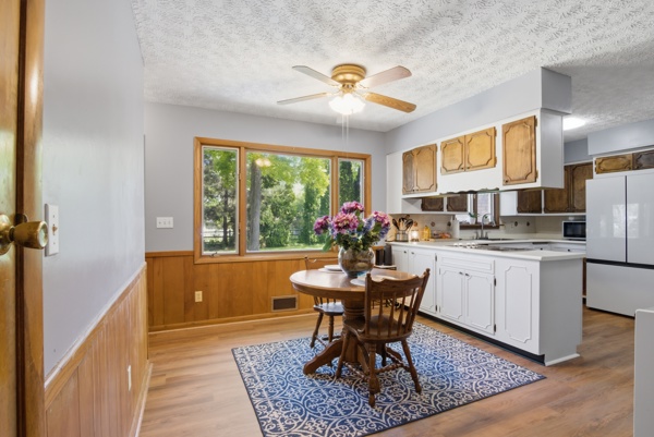 2800 Lakewood Ave., 3 Bedrooms Bedrooms, 6 Rooms Rooms,2 BathroomsBathrooms,Residential,For Sale,Lakewood Ave.,114903
