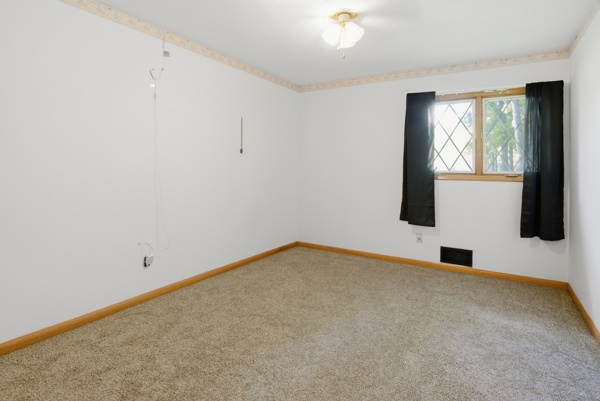 2800 Lakewood Ave., 3 Bedrooms Bedrooms, 6 Rooms Rooms,2 BathroomsBathrooms,Residential,For Sale,Lakewood Ave.,114903