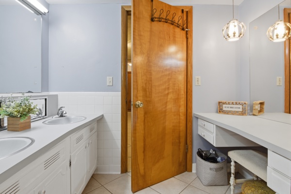 2800 Lakewood Ave., 3 Bedrooms Bedrooms, 6 Rooms Rooms,2 BathroomsBathrooms,Residential,For Sale,Lakewood Ave.,114903