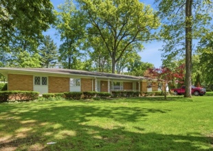 2800 Lakewood Ave., 3 Bedrooms Bedrooms, 6 Rooms Rooms,2 BathroomsBathrooms,Residential,For Sale,Lakewood Ave.,114903 2800 Lakewood Ave., 3 Bedrooms Bedrooms, 6 Rooms Rooms,2 BathroomsBathrooms,Residential,For Sale,Lakewood Ave.,114903