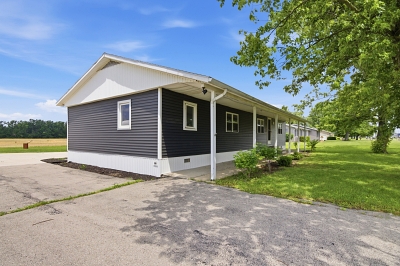 9012 John Brown Rd, 3 Bedrooms Bedrooms, 8 Rooms Rooms,2 BathroomsBathrooms,Mobile home,For Sale,John Brown Rd,114906