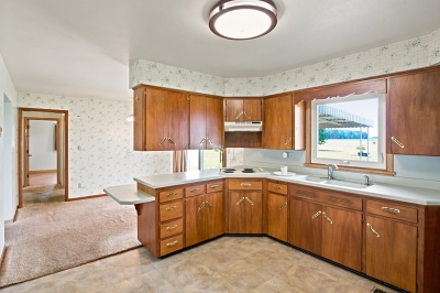 11207 Poe Rd, 3 Bedrooms Bedrooms, 7 Rooms Rooms,1 BathroomBathrooms,Residential,For Sale,Poe Rd,114908