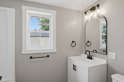 736 Leeson Ave, 2 Bedrooms Bedrooms, 12 Rooms Rooms,1 BathroomBathrooms,Residential,For Sale,Leeson Ave,114909
