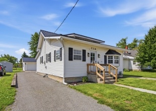 736 Leeson Ave, 2 Bedrooms Bedrooms, 12 Rooms Rooms,1 BathroomBathrooms,Residential,For Sale,Leeson Ave,114909 736 Leeson Ave, 2 Bedrooms Bedrooms, 12 Rooms Rooms,1 BathroomBathrooms,Residential,For Sale,Leeson Ave,114909