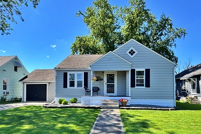 826 Elson Ave, 2 Bedrooms Bedrooms, 5 Rooms Rooms,1 BathroomBathrooms,Residential,For Sale,Elson Ave,114910