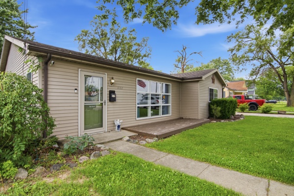 1122 Woodland Ave, 3 Bedrooms Bedrooms, 5 Rooms Rooms,1 BathroomBathrooms,Residential,For Sale,Woodland Ave,114911