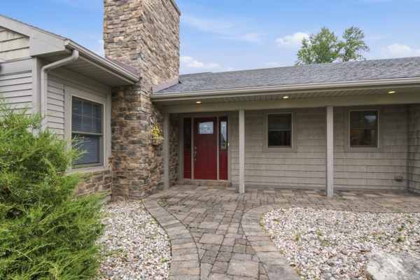 6 Warren Rd., 3 Bedrooms Bedrooms, 6 Rooms Rooms,2 BathroomsBathrooms,Residential,For Sale,Warren Rd.,114912