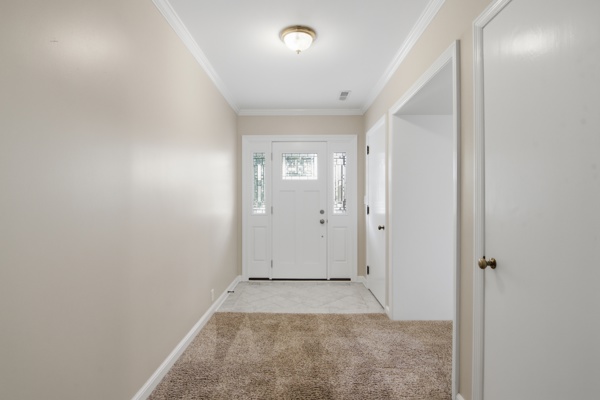 6 Warren Rd., 3 Bedrooms Bedrooms, 6 Rooms Rooms,2 BathroomsBathrooms,Residential,For Sale,Warren Rd.,114912