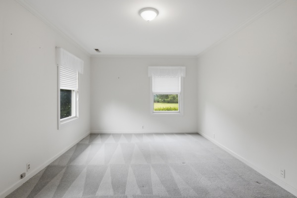 6 Warren Rd., 3 Bedrooms Bedrooms, 6 Rooms Rooms,2 BathroomsBathrooms,Residential,For Sale,Warren Rd.,114912
