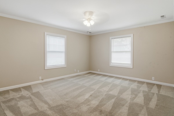 6 Warren Rd., 3 Bedrooms Bedrooms, 6 Rooms Rooms,2 BathroomsBathrooms,Residential,For Sale,Warren Rd.,114912