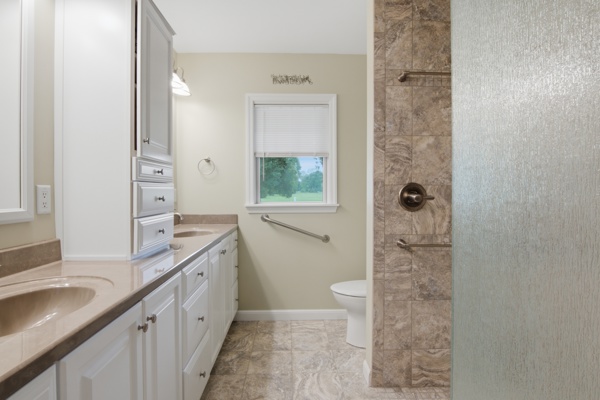 6 Warren Rd., 3 Bedrooms Bedrooms, 6 Rooms Rooms,2 BathroomsBathrooms,Residential,For Sale,Warren Rd.,114912