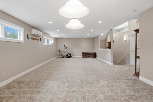 6 Warren Rd., 3 Bedrooms Bedrooms, 6 Rooms Rooms,2 BathroomsBathrooms,Residential,For Sale,Warren Rd.,114912