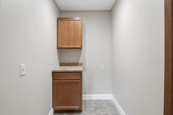 6 Warren Rd., 3 Bedrooms Bedrooms, 6 Rooms Rooms,2 BathroomsBathrooms,Residential,For Sale,Warren Rd.,114912