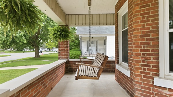 527 W Market St, 4 Bedrooms Bedrooms, 11 Rooms Rooms,2 BathroomsBathrooms,Residential,For Sale,W Market St,114913