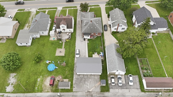 527 W Market St, 4 Bedrooms Bedrooms, 11 Rooms Rooms,2 BathroomsBathrooms,Residential,For Sale,W Market St,114913