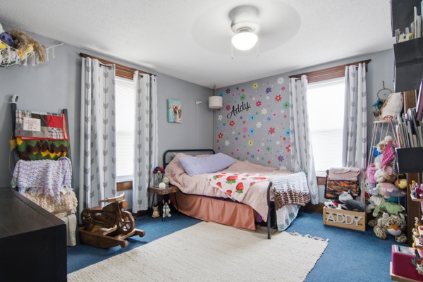 527 W Market St, 4 Bedrooms Bedrooms, 11 Rooms Rooms,2 BathroomsBathrooms,Residential,For Sale,W Market St,114913