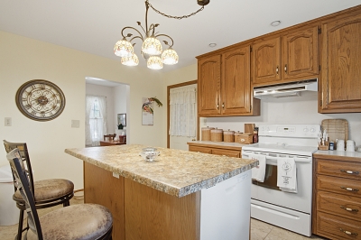214 Gay St, 3 Bedrooms Bedrooms, 7 Rooms Rooms,1 BathroomBathrooms,Residential,For Sale,Gay St,114916