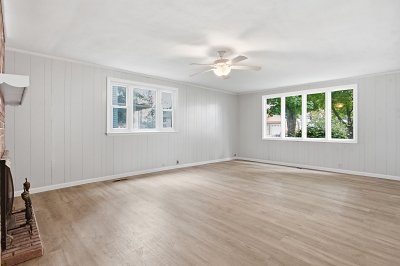 515 S Vine St, 3 Bedrooms Bedrooms, 8 Rooms Rooms,1 BathroomBathrooms,Residential,For Sale,S Vine St,114917