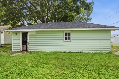 515 S Vine St, 3 Bedrooms Bedrooms, 8 Rooms Rooms,1 BathroomBathrooms,Residential,For Sale,S Vine St,114917
