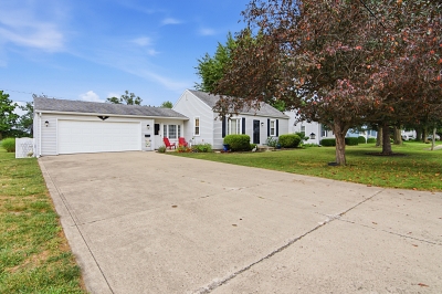724 Airport Ave, 2 Bedrooms Bedrooms, 4 Rooms Rooms,1 BathroomBathrooms,Residential,For Sale,Airport Ave,114923