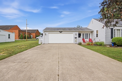 724 Airport Ave, 2 Bedrooms Bedrooms, 4 Rooms Rooms,1 BathroomBathrooms,Residential,For Sale,Airport Ave,114923