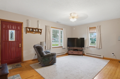 724 Airport Ave, 2 Bedrooms Bedrooms, 4 Rooms Rooms,1 BathroomBathrooms,Residential,For Sale,Airport Ave,114923
