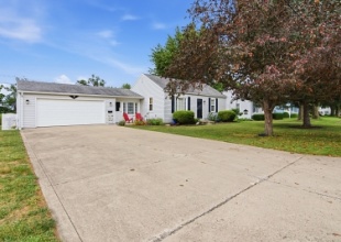 724 Airport Ave, 2 Bedrooms Bedrooms, 4 Rooms Rooms,1 BathroomBathrooms,Residential,For Sale,Airport Ave,114923