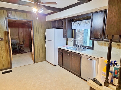 445 Cleveland St, 6 Bedrooms Bedrooms, 10 Rooms Rooms,2 BathroomsBathrooms,Residential,For Sale,Cleveland St,114949