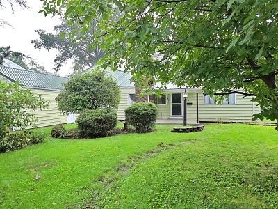 445 Cleveland St, 6 Bedrooms Bedrooms, 10 Rooms Rooms,2 BathroomsBathrooms,Residential,For Sale,Cleveland St,114949