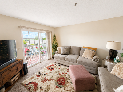 2 Bedrooms Bedrooms, 4 Rooms Rooms,2 BathroomsBathrooms,Condo-townhouse,For Sale,114951