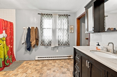 8766 Germann Rd, 3 Bedrooms Bedrooms, 12 Rooms Rooms,1 BathroomBathrooms,Residential,For Sale,Germann Rd,114954