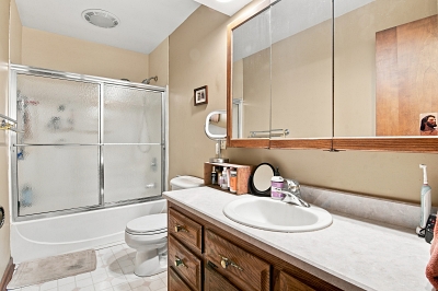 3 Bedrooms Bedrooms, 8 Rooms Rooms,2 BathroomsBathrooms,Residential,For Sale,114955