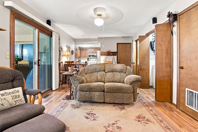 3 Bedrooms Bedrooms, 8 Rooms Rooms,2 BathroomsBathrooms,Residential,For Sale,114955
