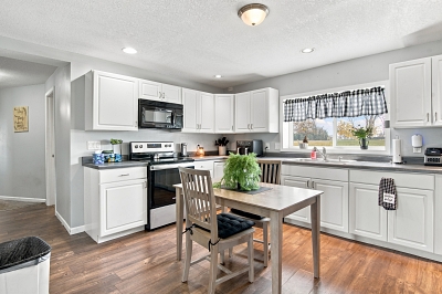 1874 Schaadt Rd., 3 Bedrooms Bedrooms, 5 Rooms Rooms,2 BathroomsBathrooms,Residential,For Sale,Schaadt Rd.,114958