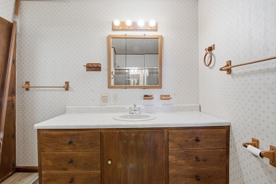826 N. Washington St., 3 Bedrooms Bedrooms, 6 Rooms Rooms,1 BathroomBathrooms,Residential,For Sale,N. Washington St.,114963