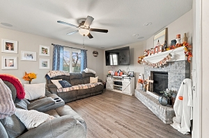 1130 Gatsby Blvd, 4 Bedrooms Bedrooms, 6 Rooms Rooms,2 BathroomsBathrooms,Residential,For Sale,Gatsby Blvd,114979