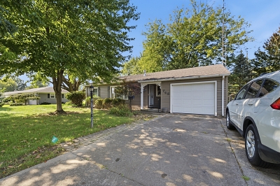 3 Bedrooms Bedrooms, 6 Rooms Rooms,1 BathroomBathrooms,Residential,For Sale,114981