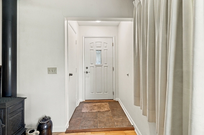 3 Bedrooms Bedrooms, 6 Rooms Rooms,1 BathroomBathrooms,Residential,For Sale,114981